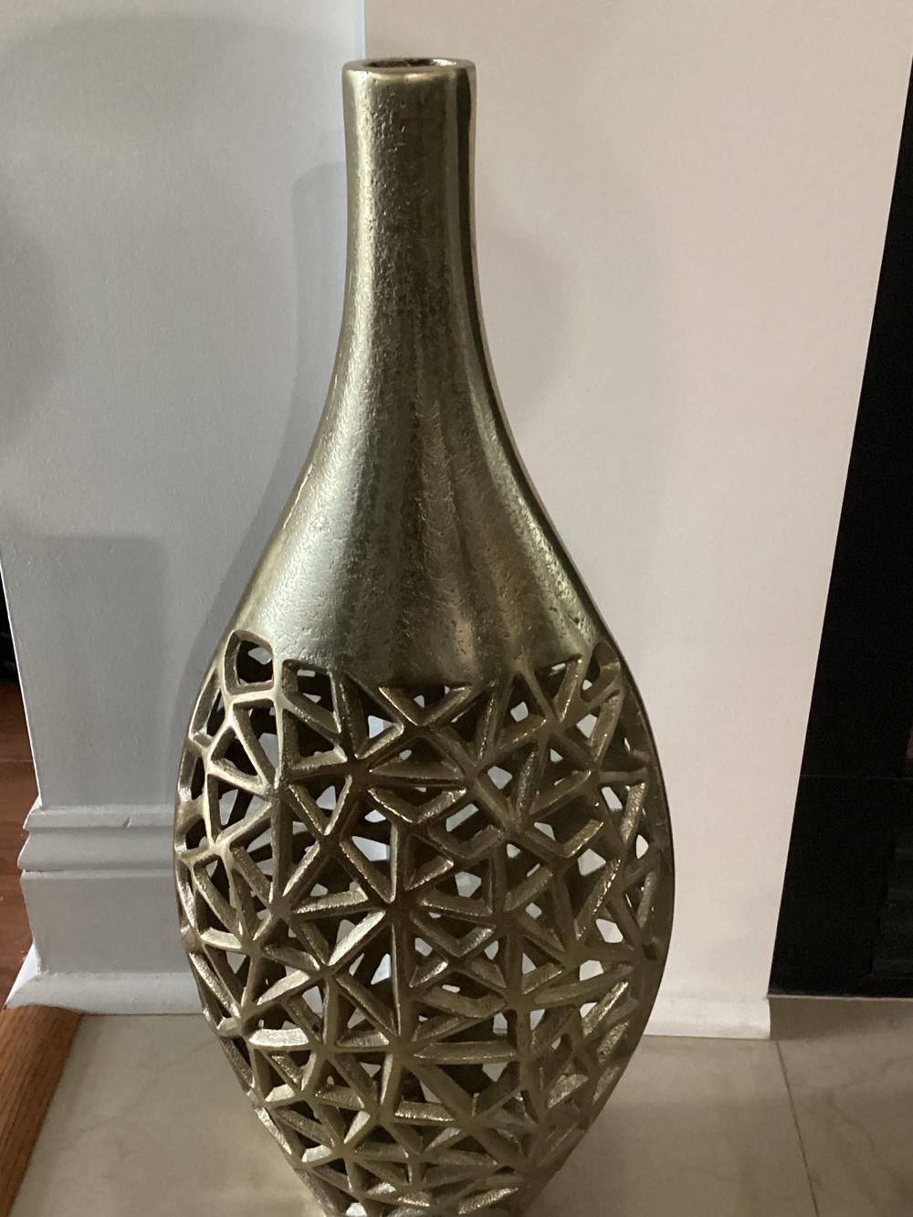Source Unknown Metallic Gold Open Lattice Vase
